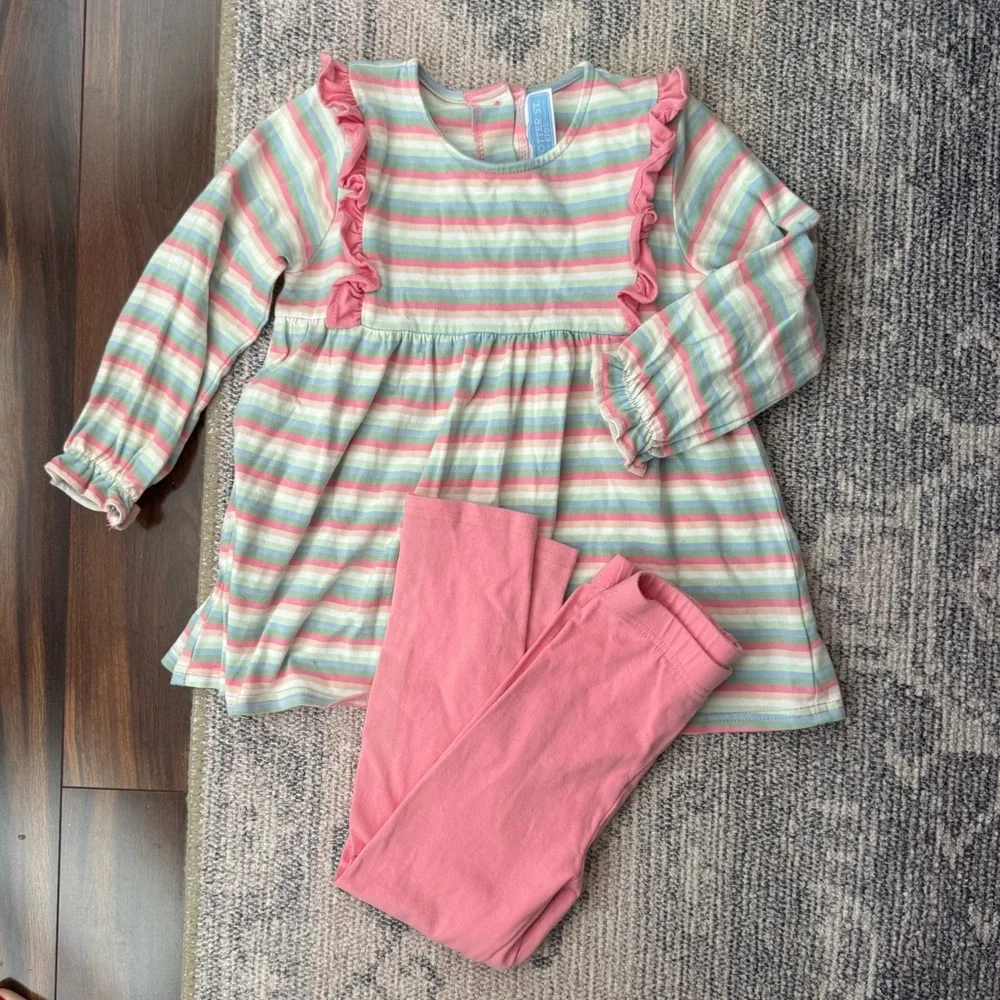 Toddler girl ruffle top and legging set